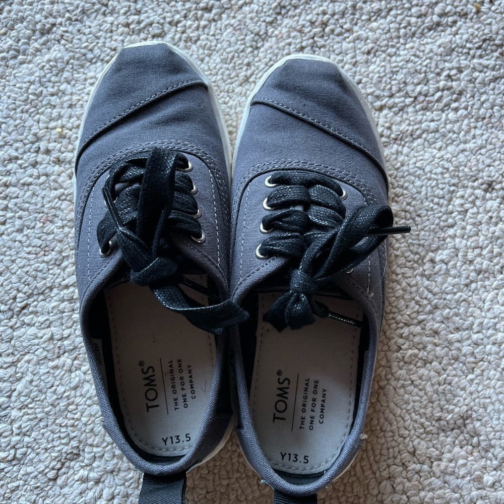 Boy shoes